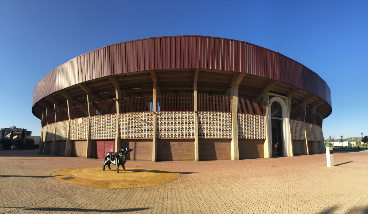 1436173704 Plaza de toros de Palencia1