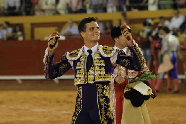 El torero david galvan consigue de nuevo la palma de oro en algeciras