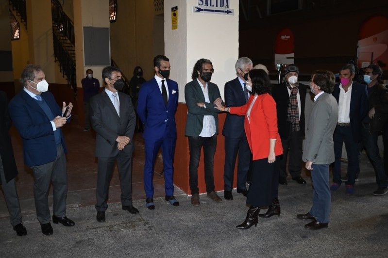 LAS VENTAS HOMENAJE A VICTOR BARRIO