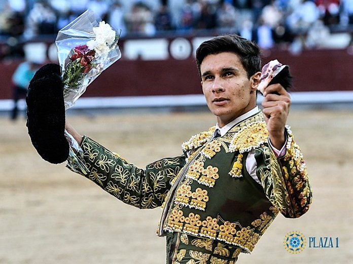 Manuel Diosleguarde corta la primera oreja de la feria de otono en Las Ventas.