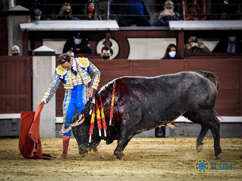 Ferrera encrrona fria otou00f1o. madrid. plaza1