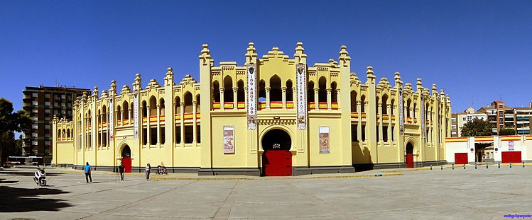 Plaza Albacete Teseo