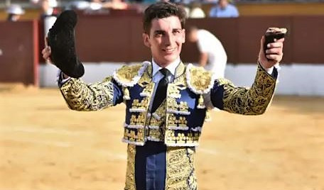 Marcos. oreja en copa chenel