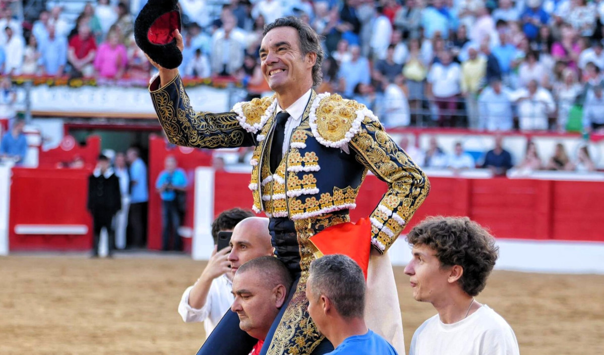 El cid en hombros. santander